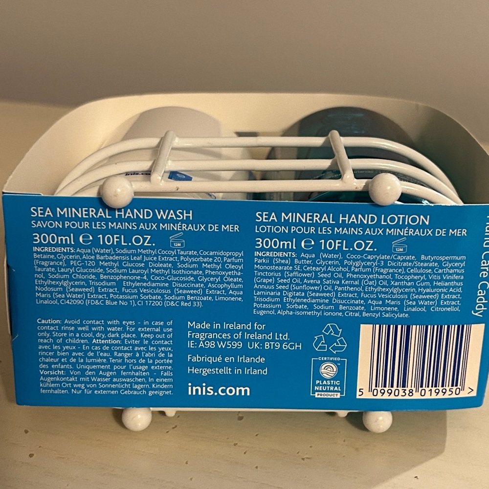 Sea Mineral Hand Wash and Lotion Set - Blue and White brand new full size caddy - Picture 3 of 3